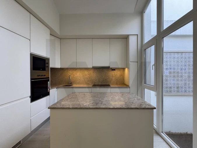 Apartamento T2 para Arrendamento em Arroios Foto 8