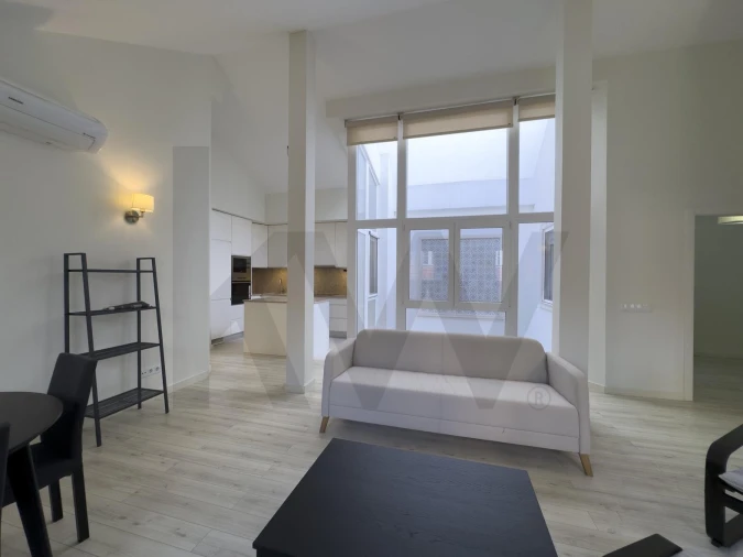 Apartamento T2 para Arrendamento em Arroios Foto 6