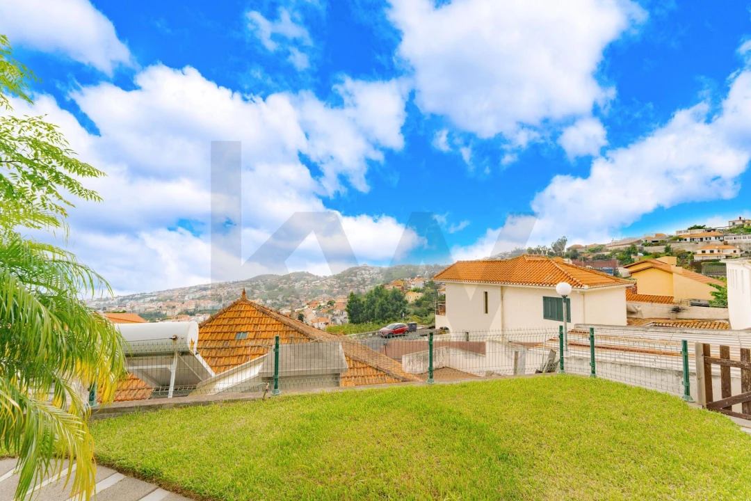 Moradia T2 para Venda em São Roque Foto 46