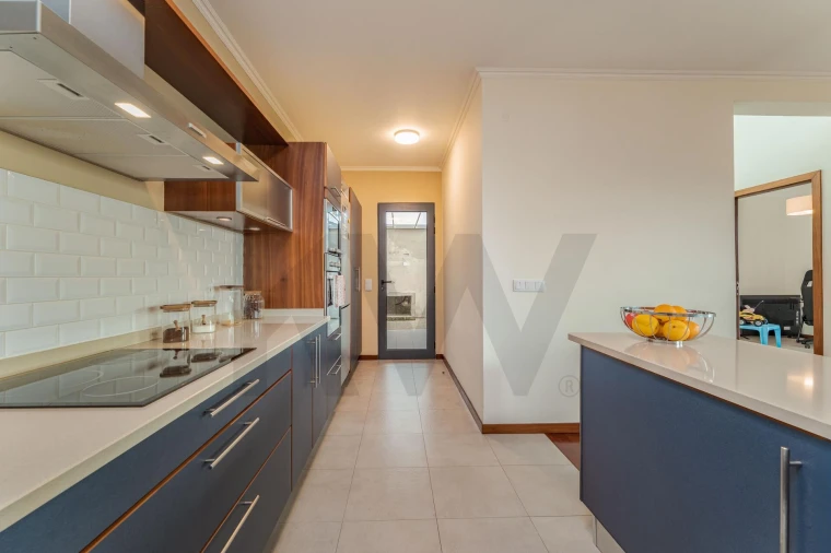 Moradia T2 para Venda em São Roque Foto 17