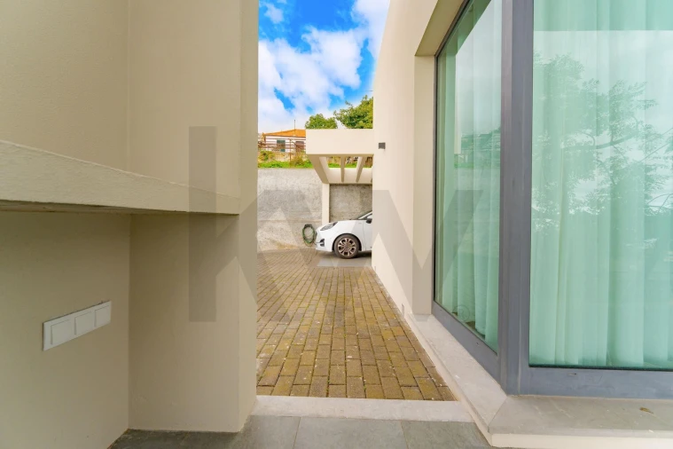 Moradia T2 para Venda em São Roque Foto 48