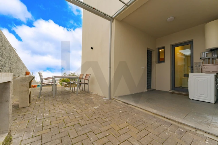 Moradia T2 para Venda em São Roque Foto 29