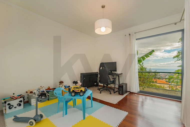 Moradia T2 para Venda em São Roque Foto 14