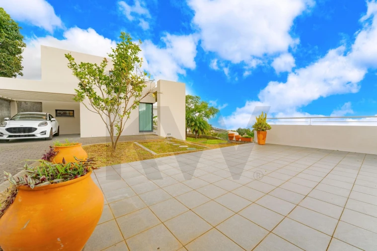 Moradia T2 para Venda em São Roque Foto 52