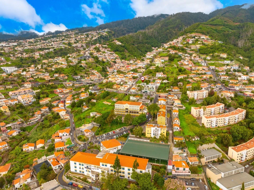 Moradia T2 para Venda em São Roque Foto 65