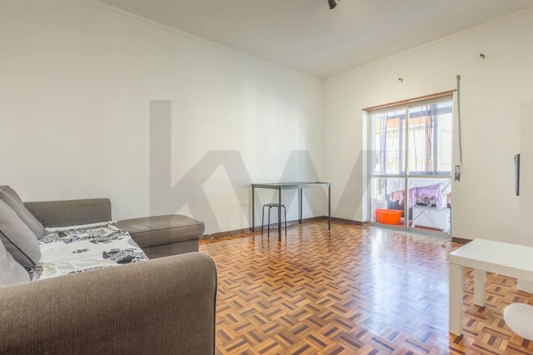 Apartamento T2 para Venda em Laranjeiro e Feijó Foto 6