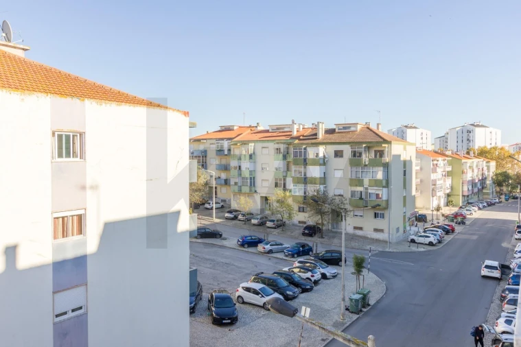 Apartamento T2 para Venda em Laranjeiro e Feijó Foto 13