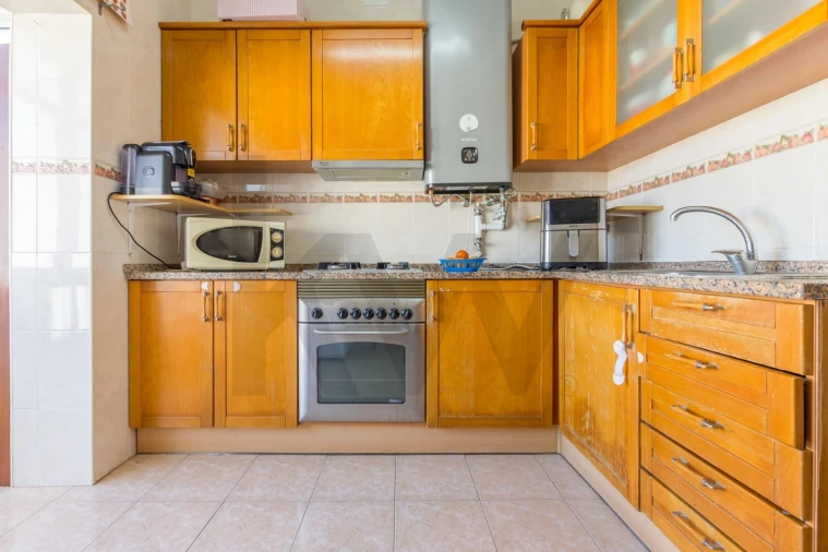 Apartamento T2 para Venda em Laranjeiro e Feijó Foto 2