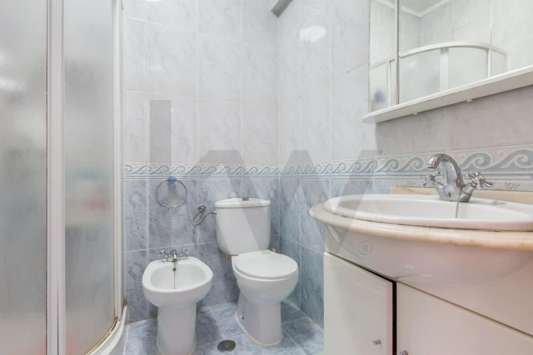 Apartamento T2 para Venda em Laranjeiro e Feijó Foto 14