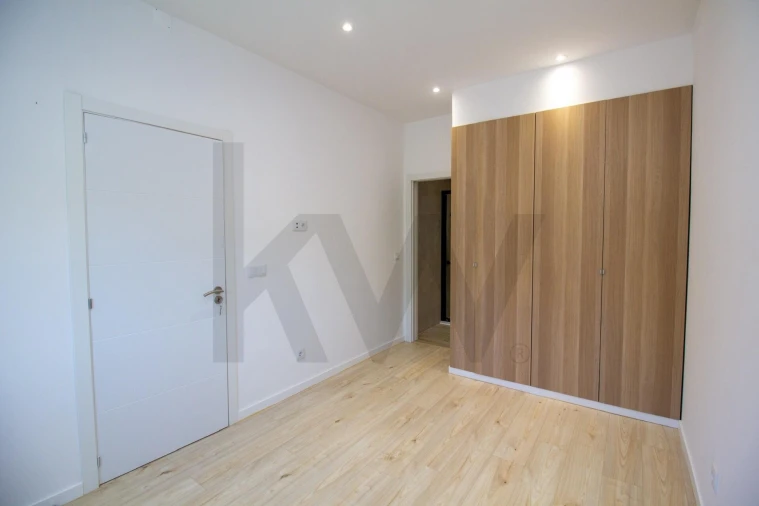 Moradia T3 para Venda em Benfica do Ribatejo Foto 2