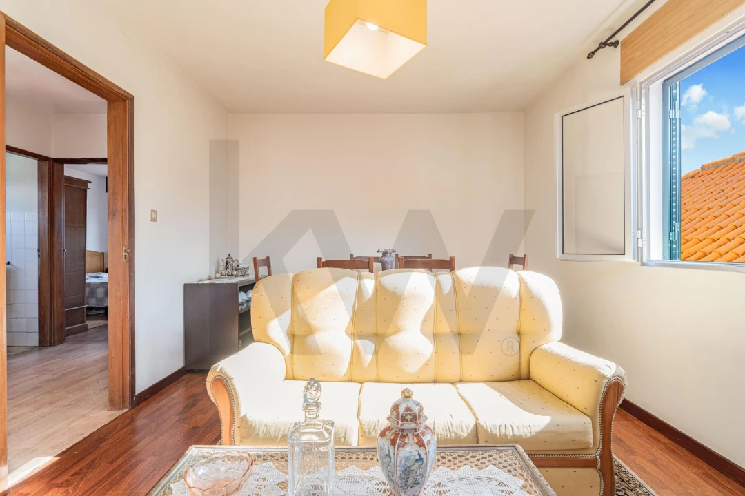 Moradia T2 para Venda em Arco de São Jorge Foto 5