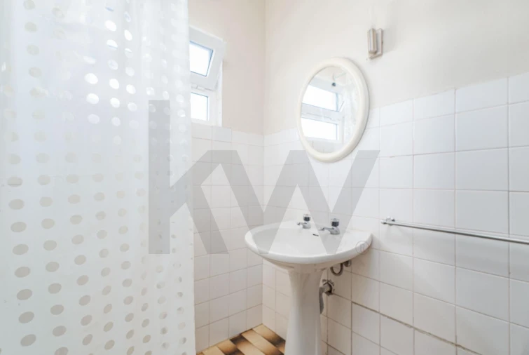 Moradia T2 para Venda em Arco de São Jorge Foto 13