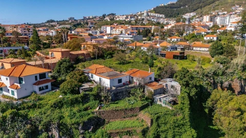 Moradia T3 para Venda em Caniço