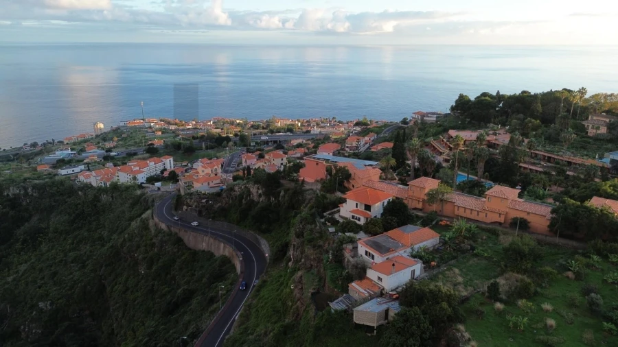 Moradia T3 para Venda em Caniço Foto 4