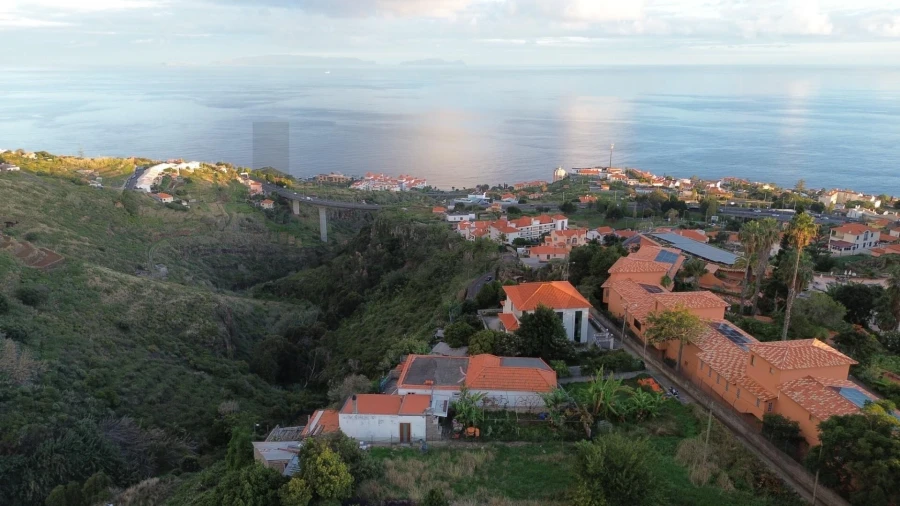 Moradia T3 para Venda em Caniço Foto 3