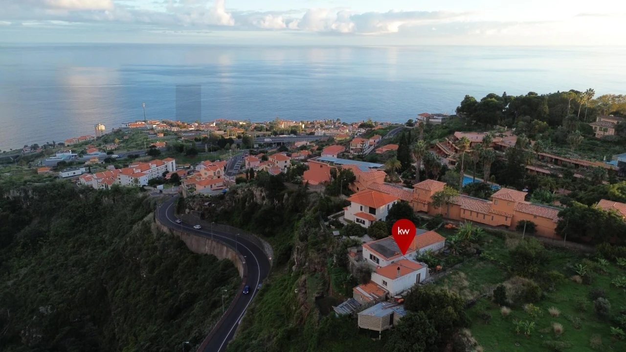 Moradia T3 para Venda em Caniço Foto 26