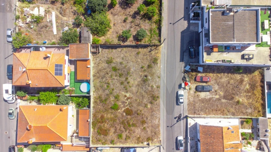 Terreno para Venda em Charneca de Caparica e Sobreda Foto 3