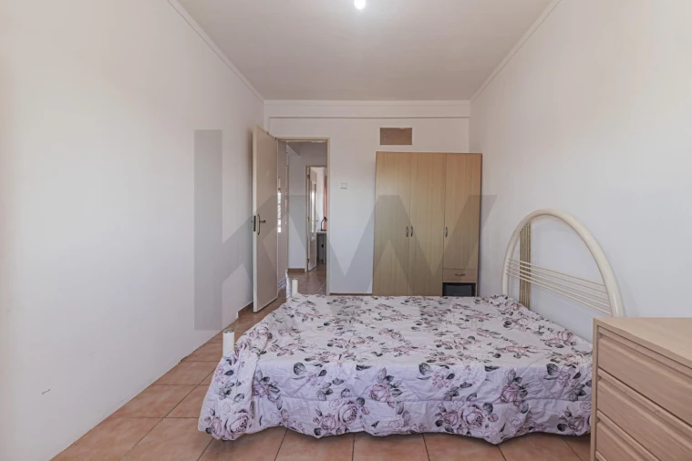 Apartamento T3 para Arrendamento em Porto Salvo Foto 30