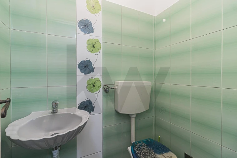 Apartamento T3 para Arrendamento em Porto Salvo Foto 31