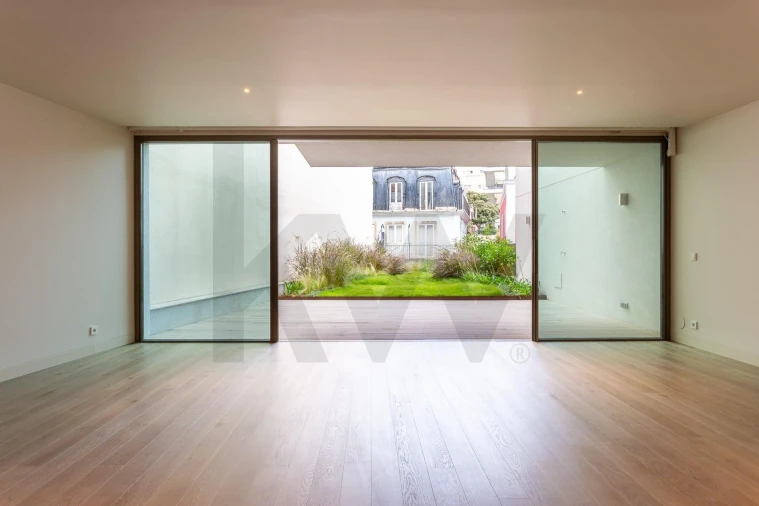 Apartamento T2 para Venda em Santo António Foto 5