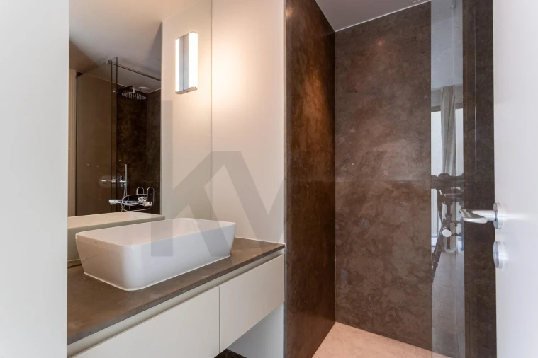 Apartamento T2 para Venda em Santo António Foto 25