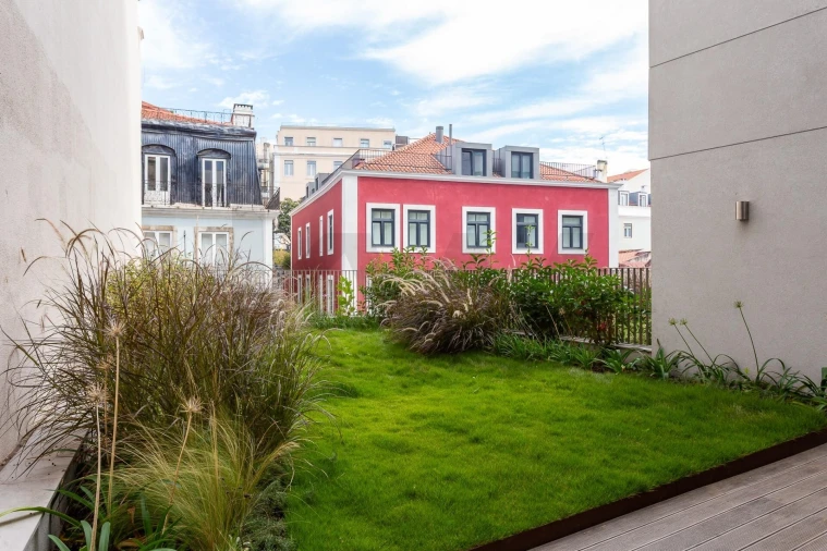 Apartamento T2 para Venda em Santo António Foto 9