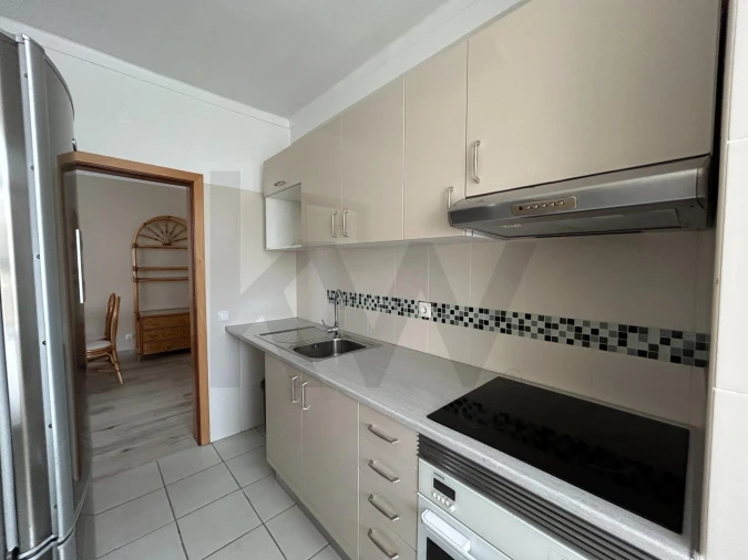 Apartamento T2 para Arrendamento em Quarteira Foto 14