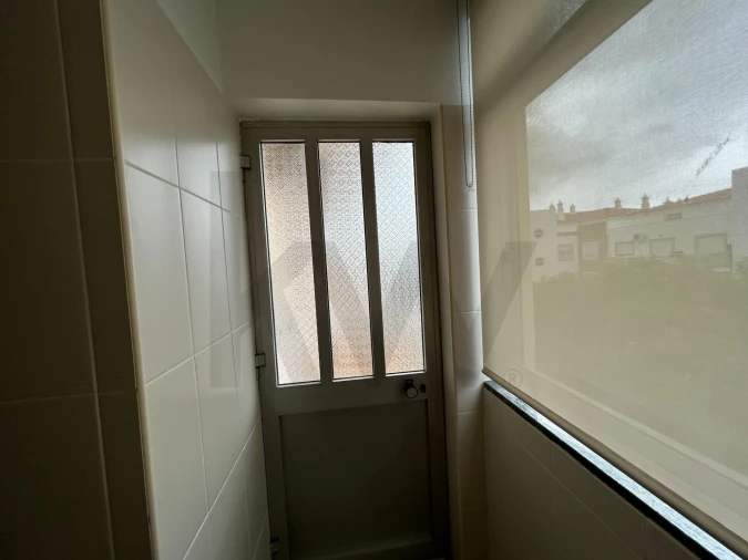 Apartamento T2 para Arrendamento em Quarteira Foto 17