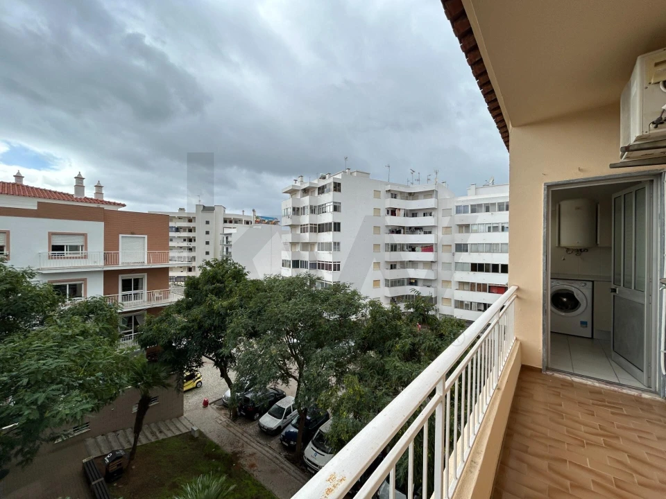 Apartamento T2 para Arrendamento em Quarteira Foto 22