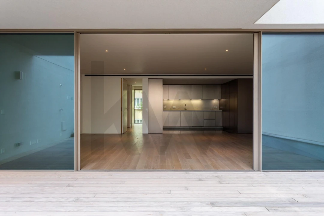 Apartamento T2 para Arrendamento em Santo António Foto 11