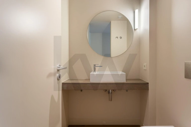 Apartamento T2 para Arrendamento em Santo António Foto 17