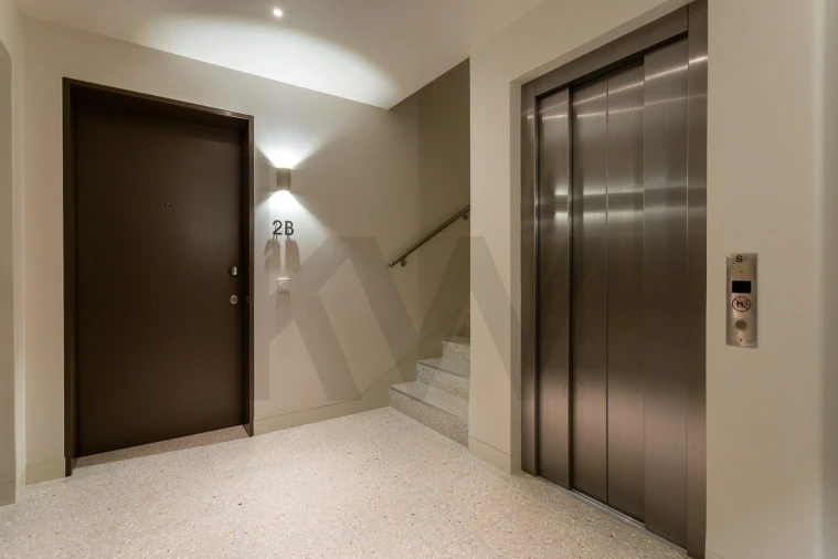 Apartamento T2 para Arrendamento em Santo António Foto 4