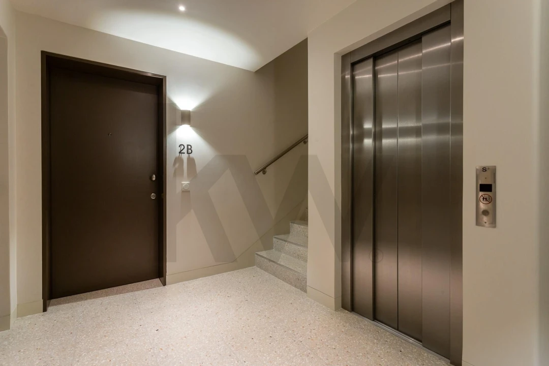 Apartamento T2 para Arrendamento em Santo António Foto 4