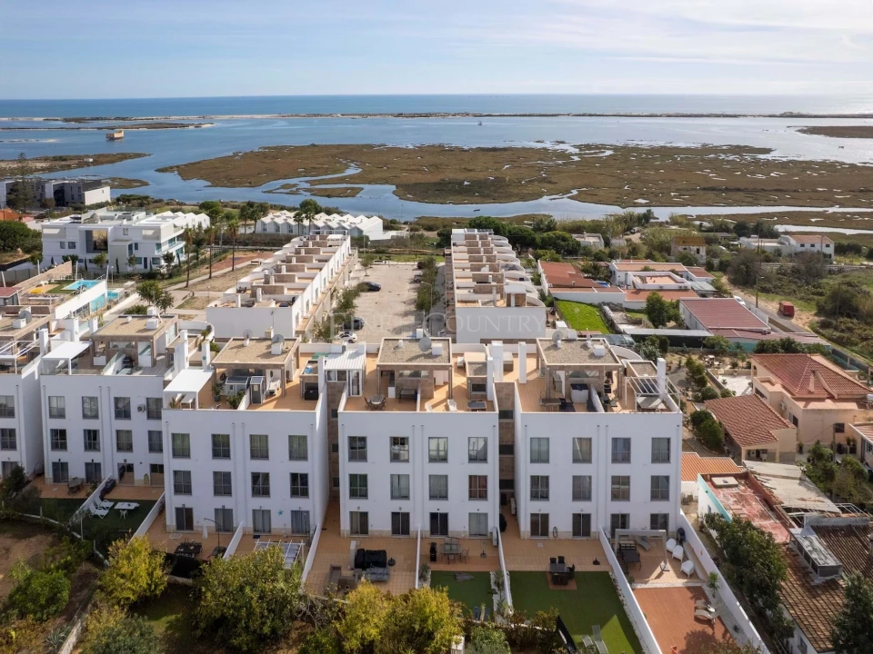 Apartamento T2 para Venda em Olhão Foto 35
