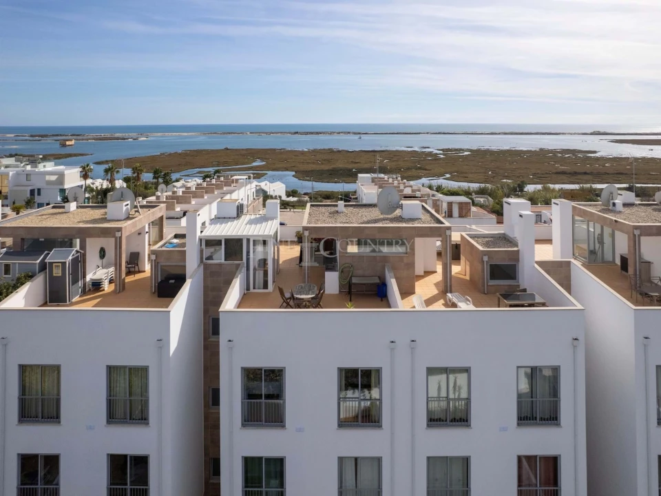 Apartamento T2 para Venda em Olhão Foto 36