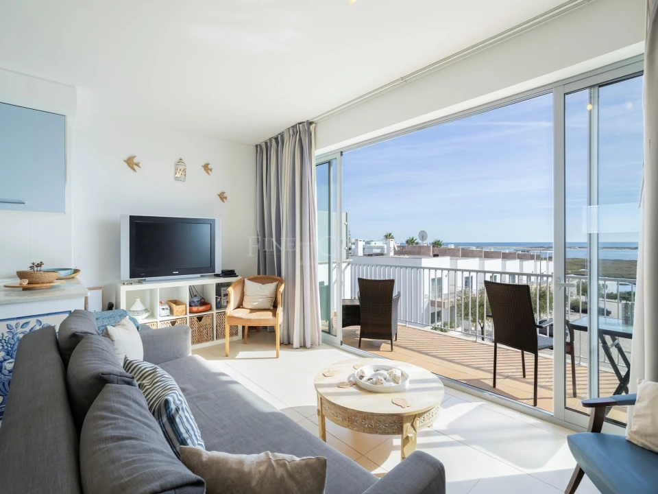 Apartamento T2 para Venda em Olhão Foto 6