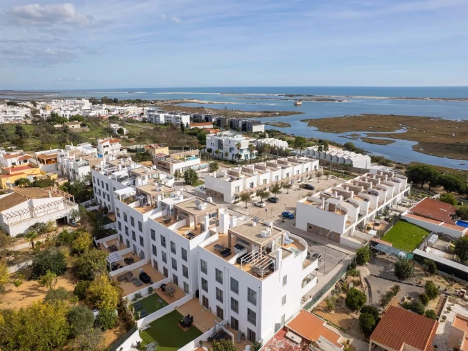 Apartamento T2 para Venda em Olhão Foto 37