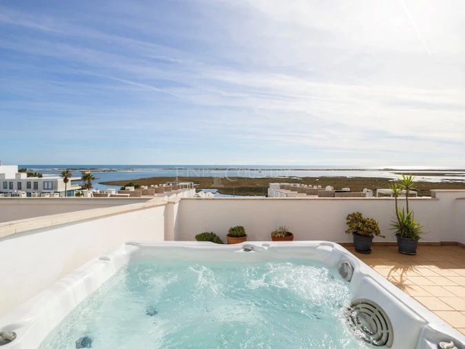 Apartamento T2 para Venda em Olhão Foto 3