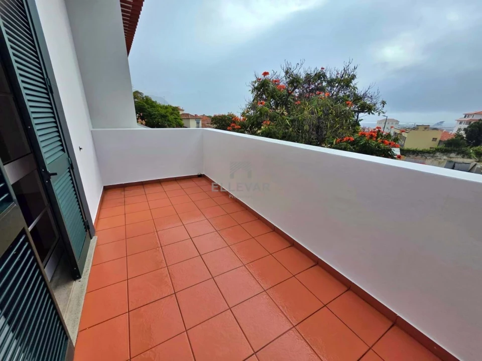 Moradia T2 para Venda em Funchal (São Pedro) Foto 14