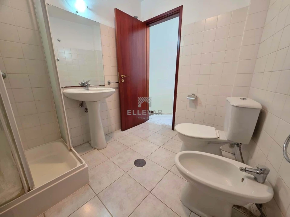 Moradia T2 para Venda em Funchal (São Pedro) Foto 10