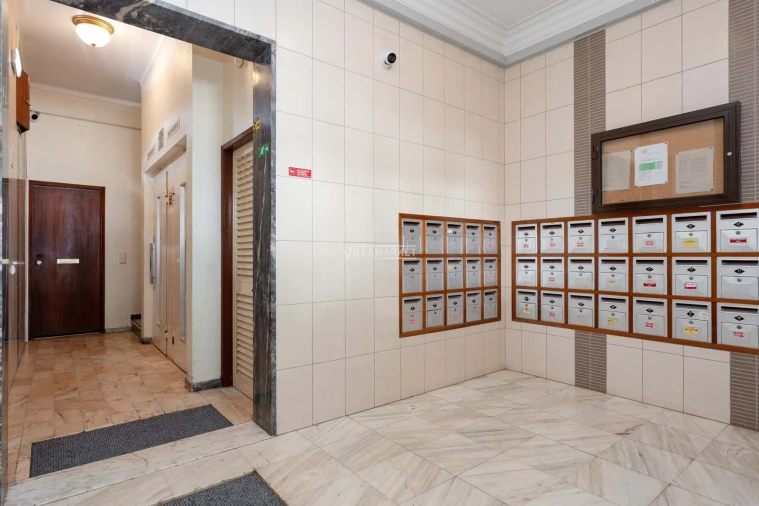 Apartamento T3 para Venda em Portimão Foto 28