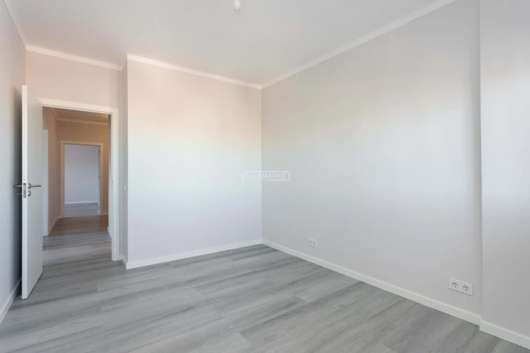 Apartamento T3 para Venda em Portimão Foto 18