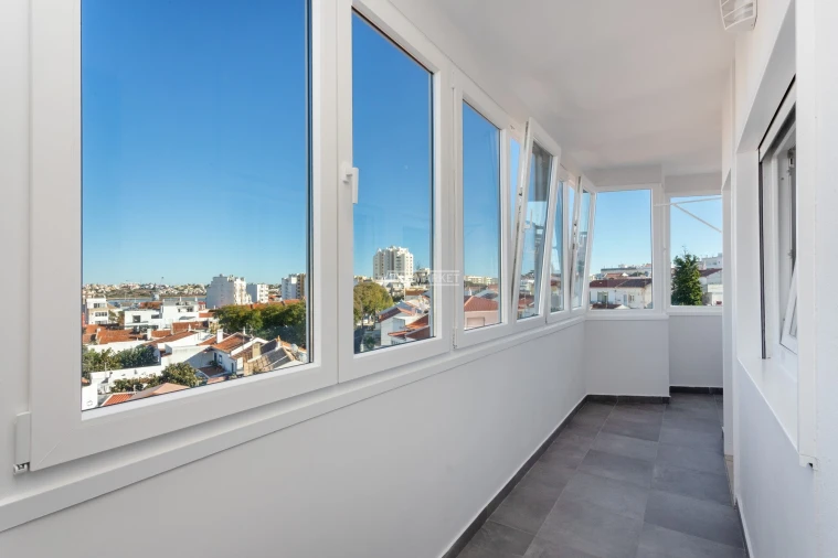 Apartamento T3 para Venda em Portimão Foto 19