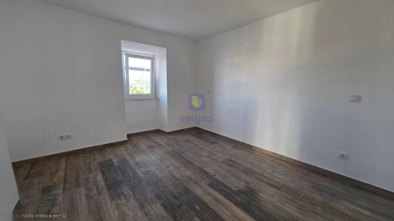 Moradia T3 para Venda em Painho e Figueiros Foto 14