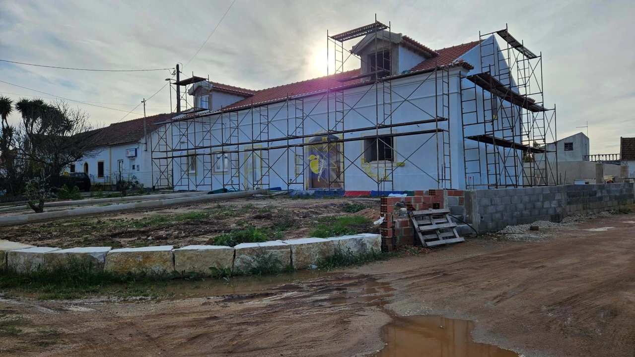 Moradia T3 para Venda em Painho e Figueiros Foto 1