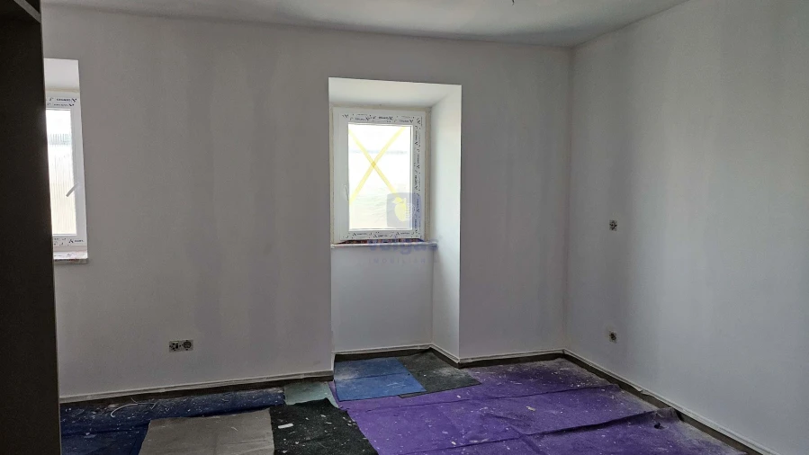 Moradia T3 para Venda em Painho e Figueiros Foto 7