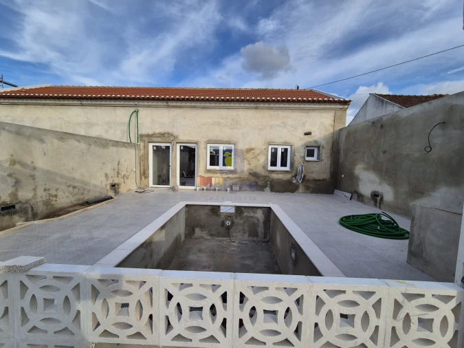 Moradia T3 para Venda em Painho e Figueiros Foto 9