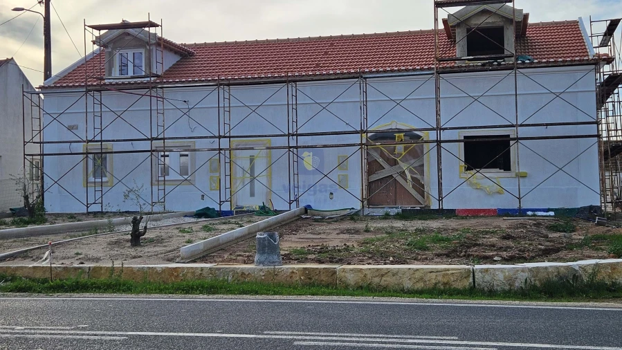 Moradia T3 para Venda em Painho e Figueiros Foto 2