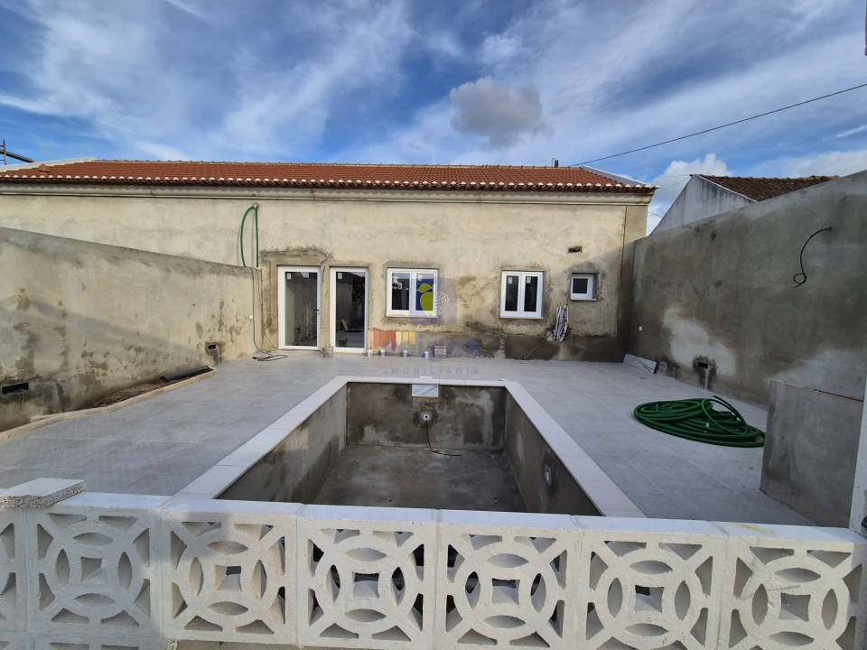 Moradia T3 para Venda em Painho e Figueiros Foto 9