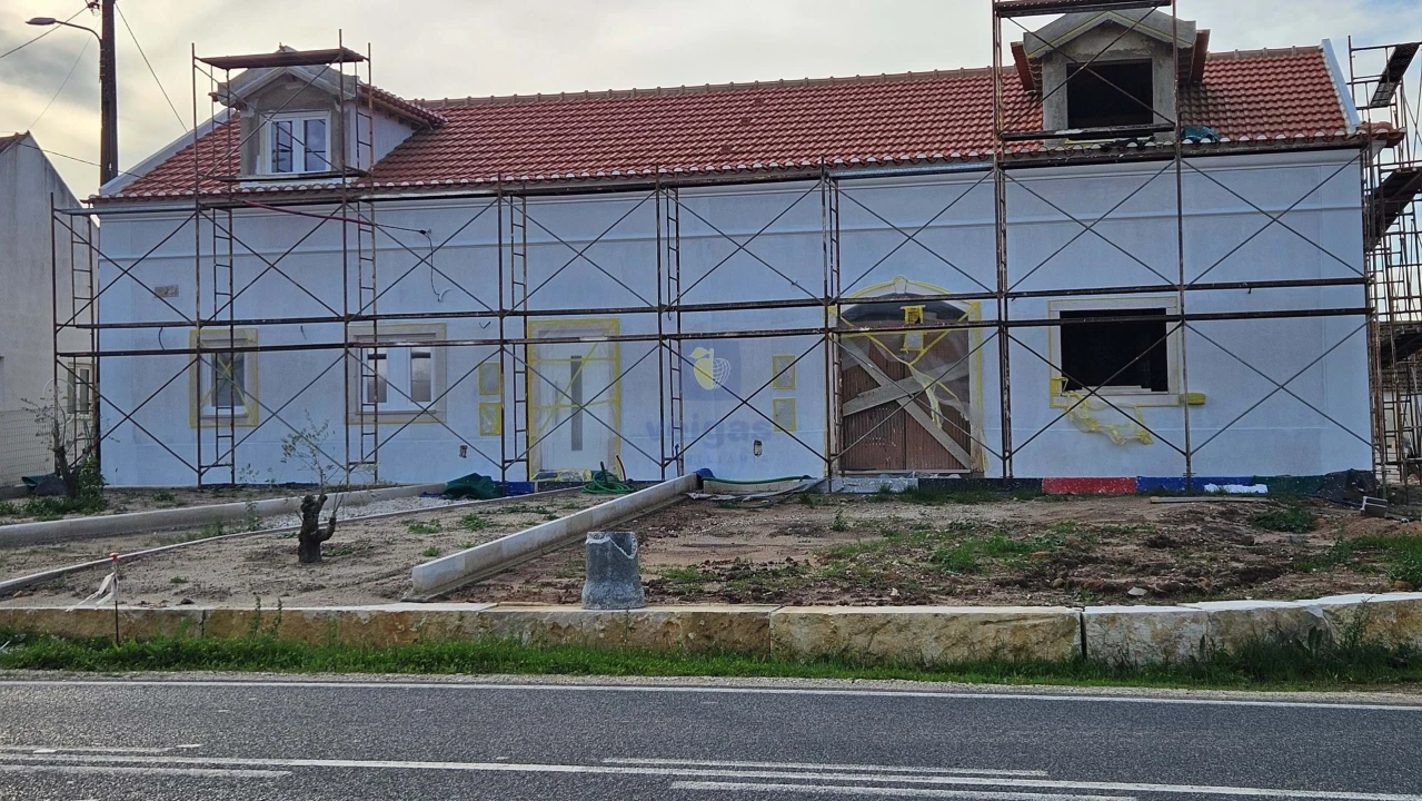 Moradia T3 para Venda em Painho e Figueiros Foto 2